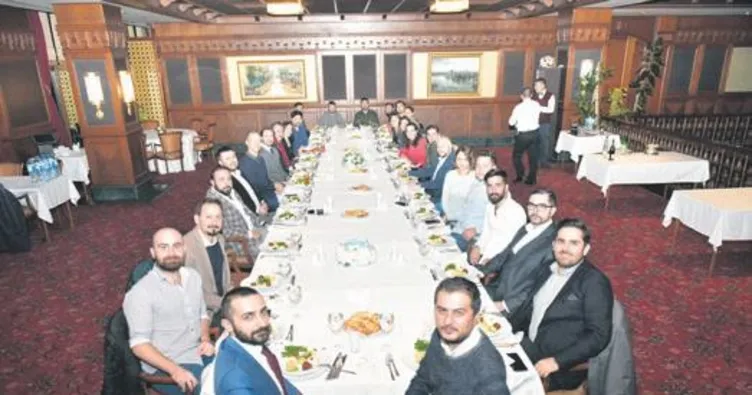 Asunım Türkıye’den yılsonu yemeğı