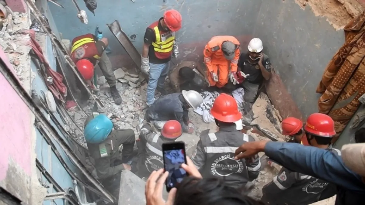 Pakistan’da patlama! 16 kişi hayatını kaybetti Pakistan’da patlama! 16 kişi hayatını kaybetti