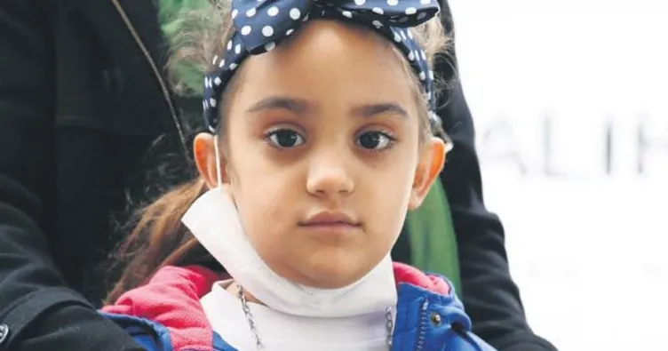 HDP önünde baba nöbeti