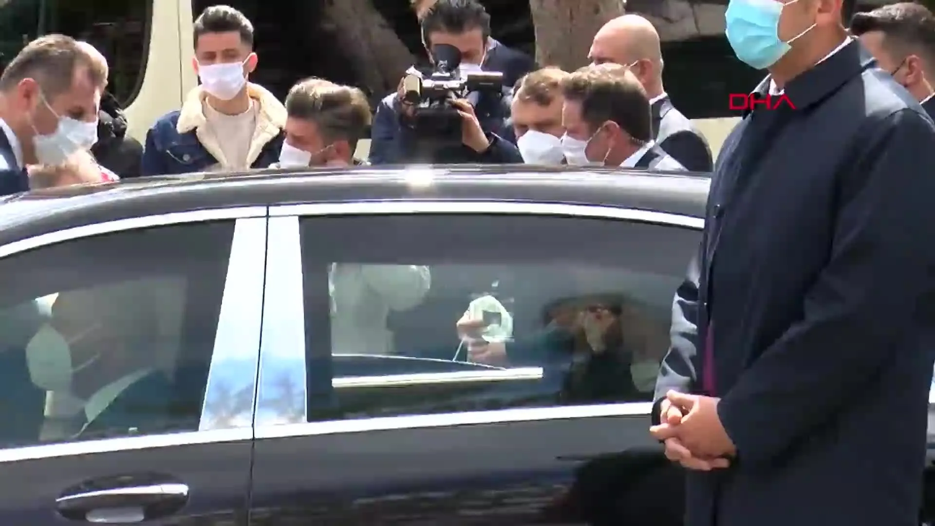 Son dakika: Başkan Erdoğan Sarıyer'de minibüsçülerin derdini dinledi - Son  Dakika Haberler