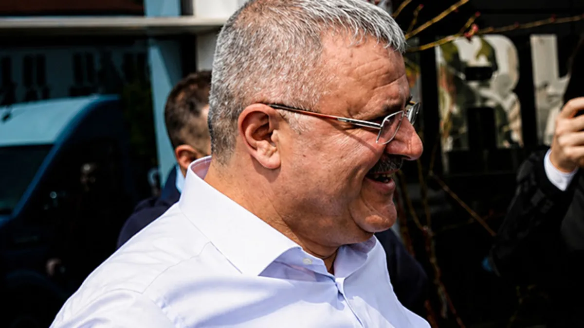 Fabrika işçisi, müdürünü silahla öldürdü