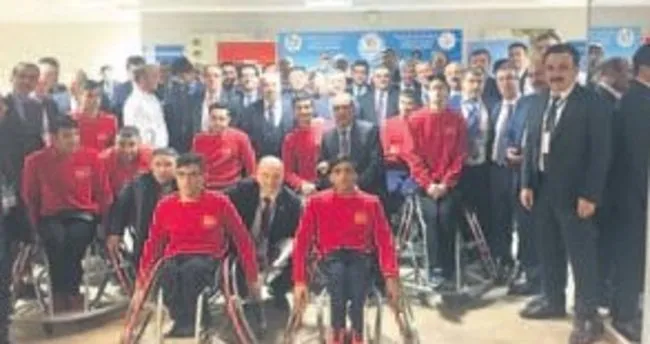 Gsgm Engelli Sporculara Ozel 102 Tekerlekli Sandalye Dagitti Spor Haberleri