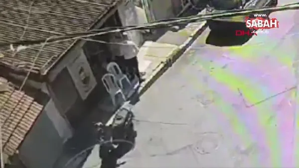 Beyoğlu’nda tıraş ücreti tartışması kamerada: Berber dükkanına kurşun yağdırdı! | Video