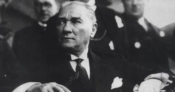 Atatürk Nasıl Öldü? Mustafa Kemal Atatürk Neden, Nerede, Kaç Yaşında Vefat Etti?