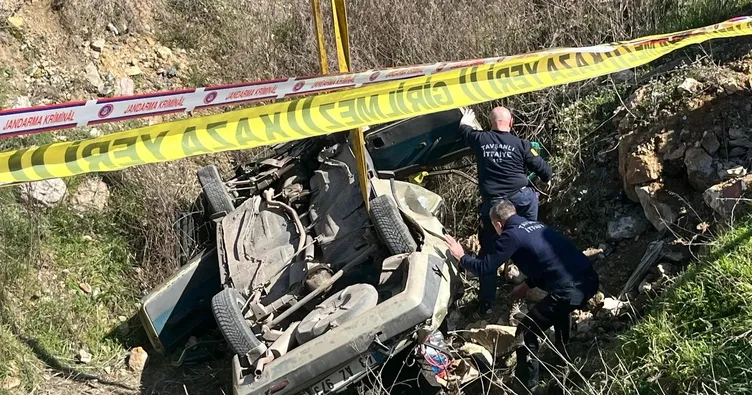 Kütahya feci kaza: 2 ölü, 1 yaralı