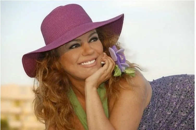 İzel 'Çok acı çektim! Gelen vurdu, giden vurdu'