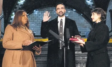 Mamdani, Kuran üzerine yemin etti