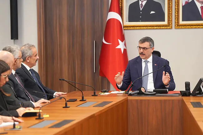 bakan-ciftciden-terorsuz-turkiye-mesaji-insallah-ulkemiz-bu-50-yillik-prangadan-kurtulacak-1772636611029.jpeg Bakan Çiftçi’den Terörsüz Türkiye mesajı: