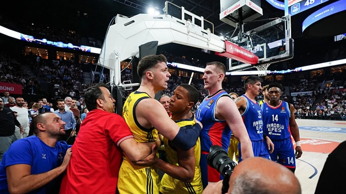 Avrupa Ligi, Elijah Bryant ile Tarık Biberovic'e birer maç ceza verdi