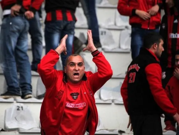 Gaziantepspor-Gençlerbirliği maçında olay