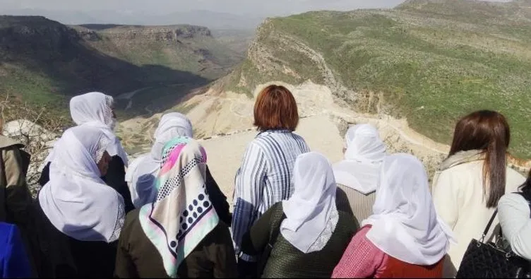 AK Kadınlar, Diyarbakır’ın çılgın projesi olarak anılan Silvan Barajı alanını gezdi