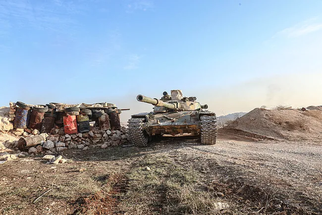 halepte-hareketlilik-esed-rejimi-ile-rejim-karsiti-gruplar-arasinda-catisma-cikti-1732737130425.jpeg Halep'te hareketlilik! Esed rejimi ile rejim karşıtı gruplar arasında çatışma çıktı