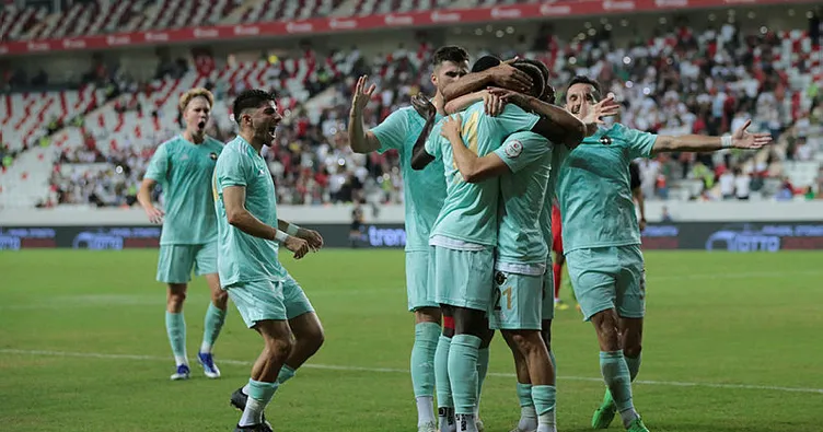 Esenler Erokspor, 4 golle rahat kazandı
