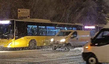 Kartal’da frenleri tutmayan İETT otobüsü şoförü yolcuları indirdi: Karlı havada evlerine ulaşmaya çalışan vatandaşlar isyan etti! #istanbul