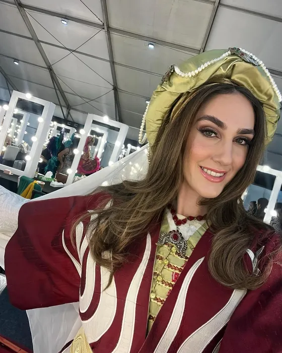 Miss Turkey 2024 Hindistan’ı salladı! İdil Bilgen’in Ay-Yıldızlı elbisesi olay yarattı