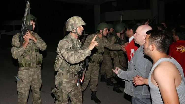 FETÖ'nün kanlı darbe girişimi böyle geldi! 17/25 Aralık kumpasından 15 Temmuz ihanetine