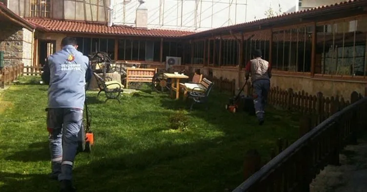Seydişehir Belediyesi çim biçme çalışmalarına başladı