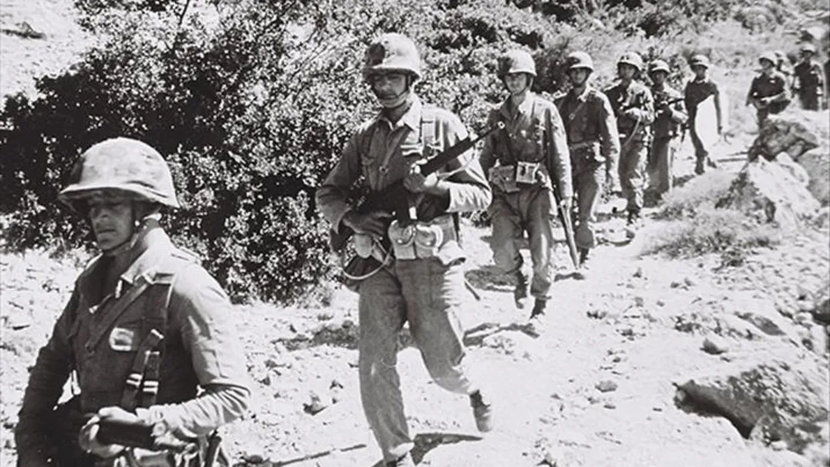 Kıbrıs Barış Harekatı'nın 50. yılı! Devleti alarma geçiren belgeler Devlet Arşivleri'nde saklanıyor