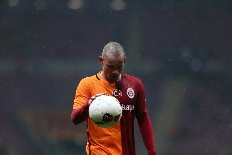 Wesley Sneijder’den şok sözler