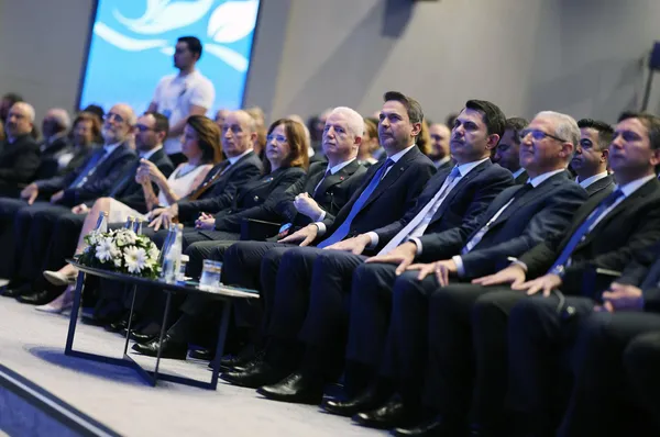 iklim-finansmaninda-ihtiyac-9-trilyon-dolar-bakan-kurumdan-dunya-liderlerine-cagri-daha-cesur-ve-somut-irade-z-1788517475368.jpg