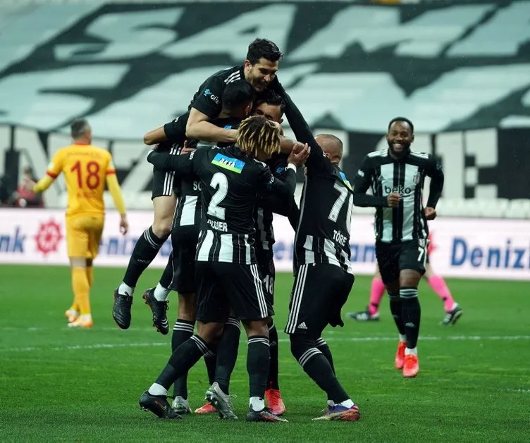 Son dakika: Beşiktaş’ta beklenen zirve gerçekleşti! Sergen Yalçın’la yollar ayrılırsa...