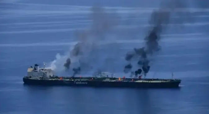 Günlerdir cayır cayır yanıyor… Kızıldeniz’de korkulan oldu! Pentagon olası felaketi duyurdu