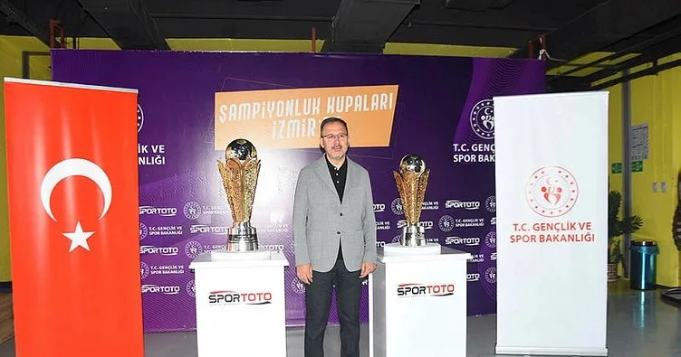 Bakan Muharrem Kasapoğlu, şampiyonluk kupalarını tanıttı!
