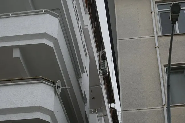 SON DAKİKA… Şarkıcı Güllü 6’ncı kattan düşerek can vermişti! Otopside çarpıcı bulguya rastlandı: Güllü’nün tırnak altında…