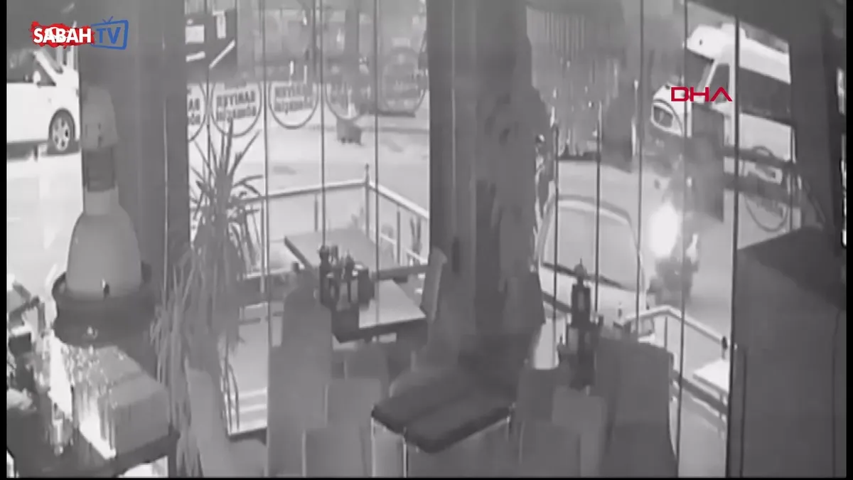 Avcılar’da uyuşturucu satıcısına kurye tuzağı | Video videosunu izle Avcılar’da uyuşturucu satıcısına kurye tuzağı | Video videosunu izle