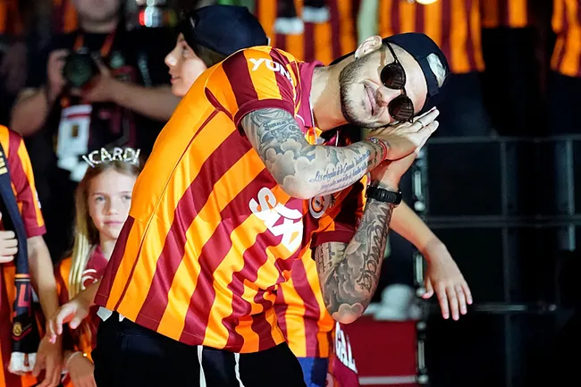 galatasarayda-mauro-icardi-donemi-boyle-gecti-1784186541333.jpeg