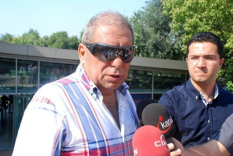 Erman Hoca'nın gözlükleri sanal alemi salladı!