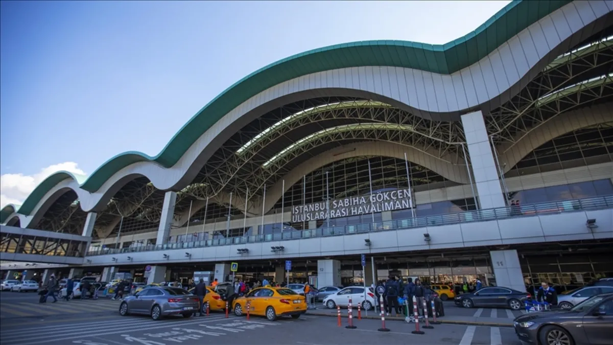 Sabiha Gökçen Havalimanı’nda yarın için uçuş azaltma kararı Sabiha Gökçen Havalimanı’nda yarın için uçuş azaltma kararı