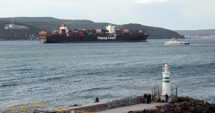 366 metrelik gemi Çanakkale Boğazı’nı kapattı