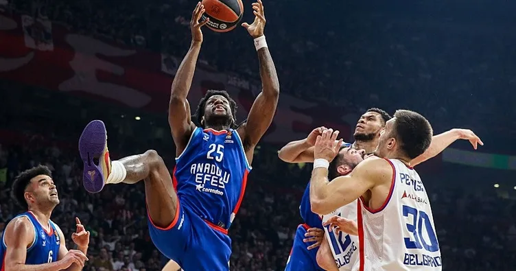 Efes yine kazandı play-off’a 1 kaldı