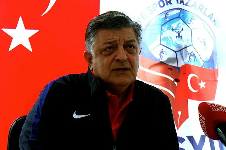 yilmaz-vuraldan-yabanci-teknik-direktor-sitemi-almanyada-lowden-daha-cok-egitim-aldim-1648456776868.jpg