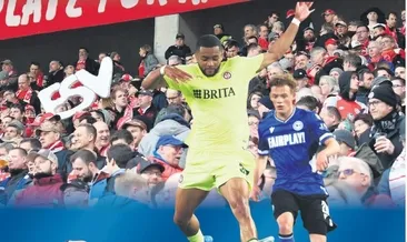 Yeşil sahaya ırkçılık bulaştı