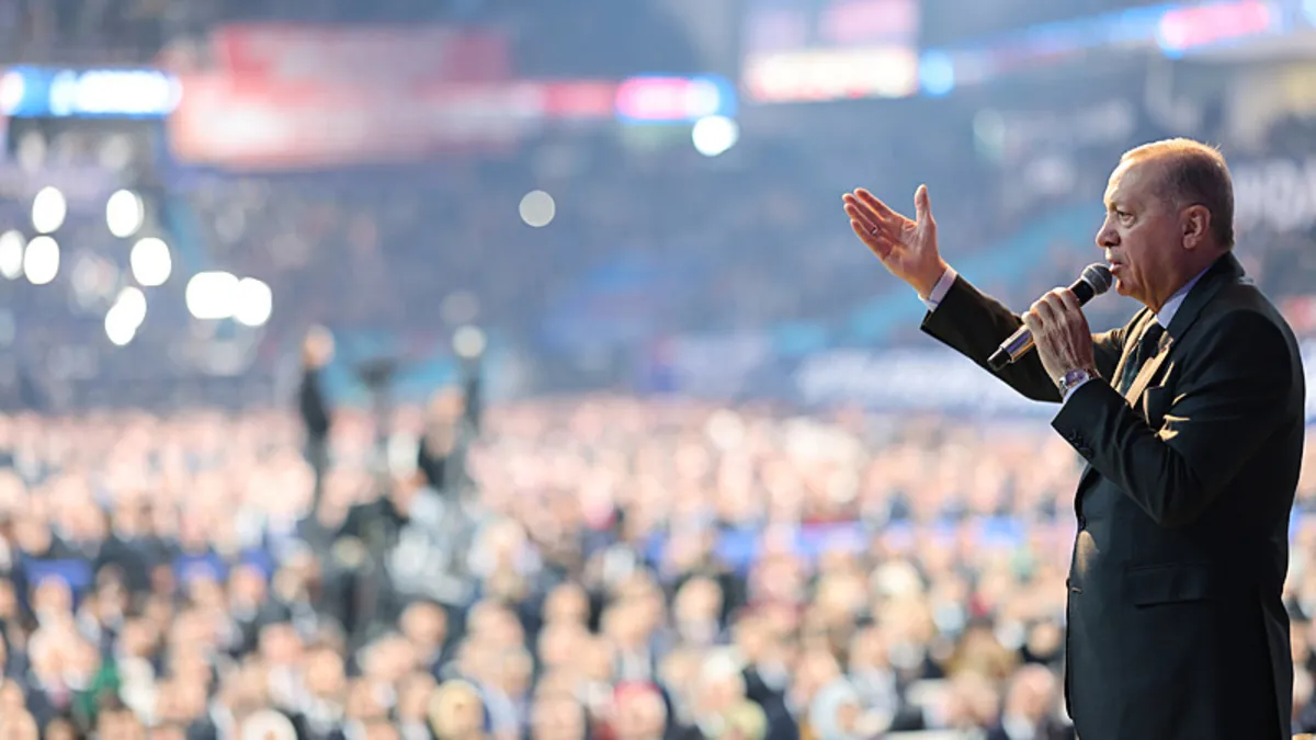 AK Parti 8'inci Olağan Büyük Kongresi: 23 yıllık icraat filmi büyük alkış aldı! AK Parti 8'inci Olağan Büyük Kongresi: 23 yıllık icraat filmi büyük alkış aldı!