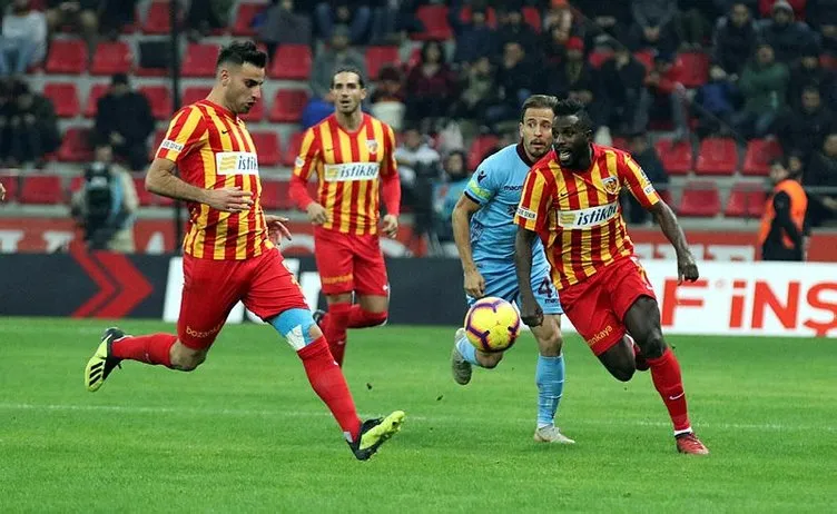 Son dakika Galatasaray transfer haberleri! Deniz Türüç’ten flaş Galatasaray açıklaması