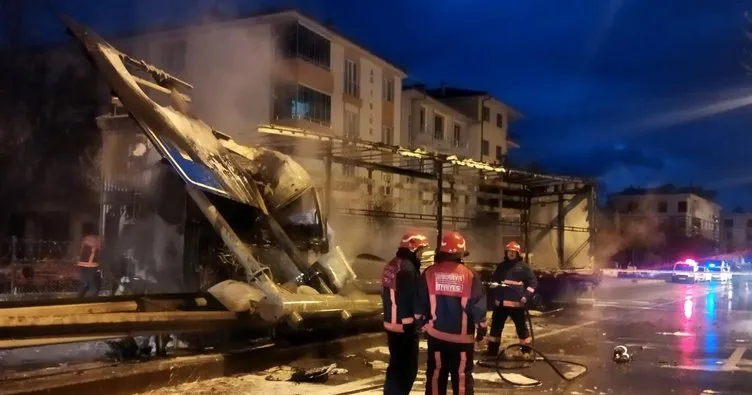 Yer Sakarya: TIR kazada alev aldı, şoförü öldü!