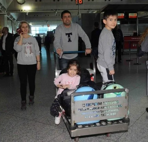 Havalimanlarında karne tatili yoğunluğu