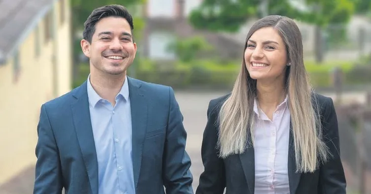 Rakipleri solladı başkan seçildi