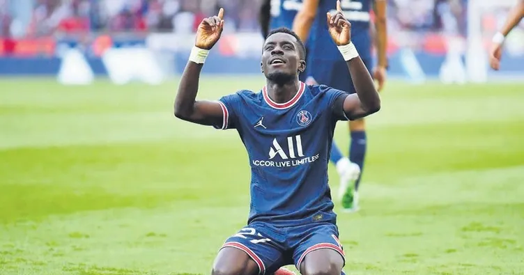 Oynatmayacaksanız Galatasaray’a gideyim!