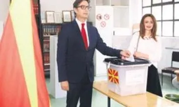 Kuzey Makedonya’da seçimi Stevo Pendarovski kazandı