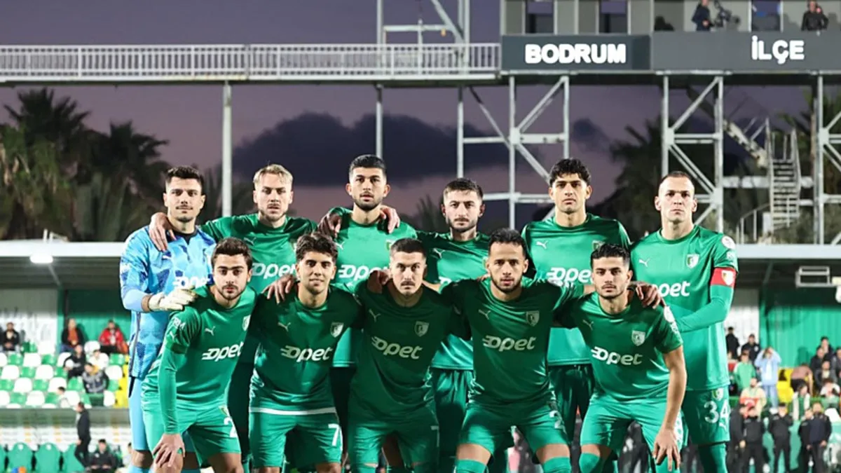 Trendyol 1. Lig: Serikspor deplasmanda 3 golle galip! Trendyol 1. Lig: Serikspor deplasmanda 3 golle galip!