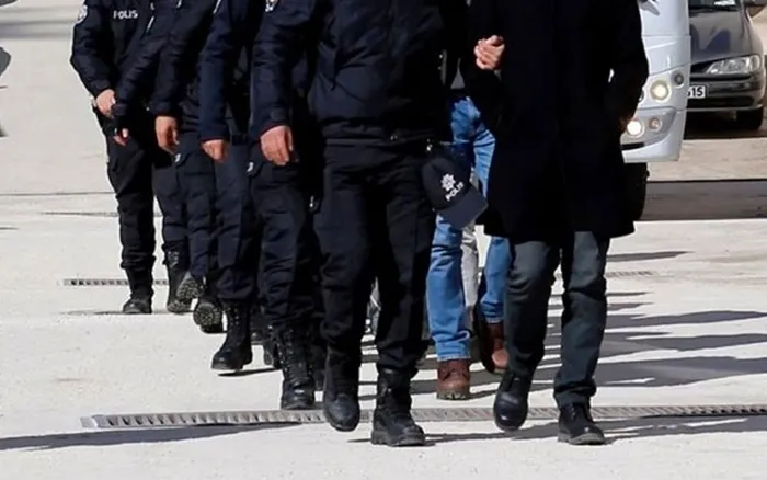 iste-fetoden-gozaltina-alinan-eski-kaymakam-ve-valiler-sabah-o-isimleri-tek-tek-acikliyor-1617869078872.jpg İşte FETÖ'den gözaltına alınan eski kaymakam ve valiler! SABAH o isimleri tek tek açıklıyor...