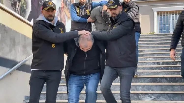 Bodrumspor başkanı iş insanı Fikret Öztürk’e hırsızlık şoku! Film gibi olayın görüntüleri ortaya çıktı