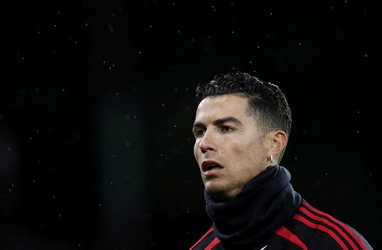 Liverpool - Manchester United maçında Cristiano Ronaldo unutulmadı! Dakikalar 7’yi gösterdiğinde…