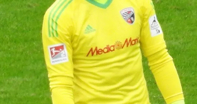 Beşiktaş'tan çifte transfer! Kaleci ve santrafor...