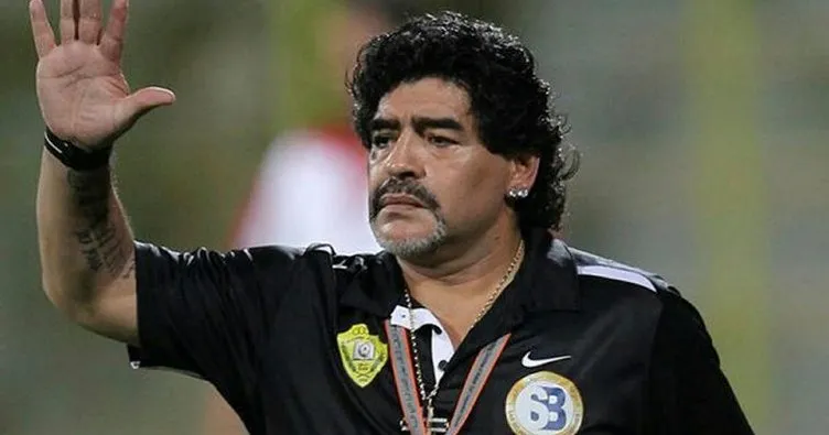 Maradona kulübede 10 numara olamıyor