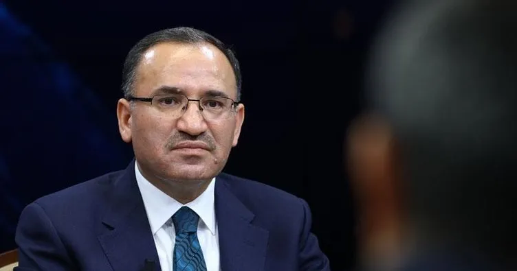 Adalet Bakanı Bekir Bozdağ’dan FETÖ elebaşı Gülen’in iadesiyle ilgili flaş açıklama